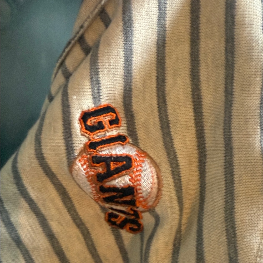 San Francisco Giants Women's Hoodie - Cream and Gray - Picture 4 of 8